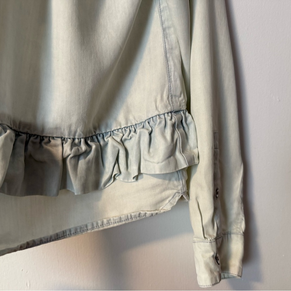 Club Monaco Women's Light Denim Ruffle Hem Jacket - Picture 5 of 6